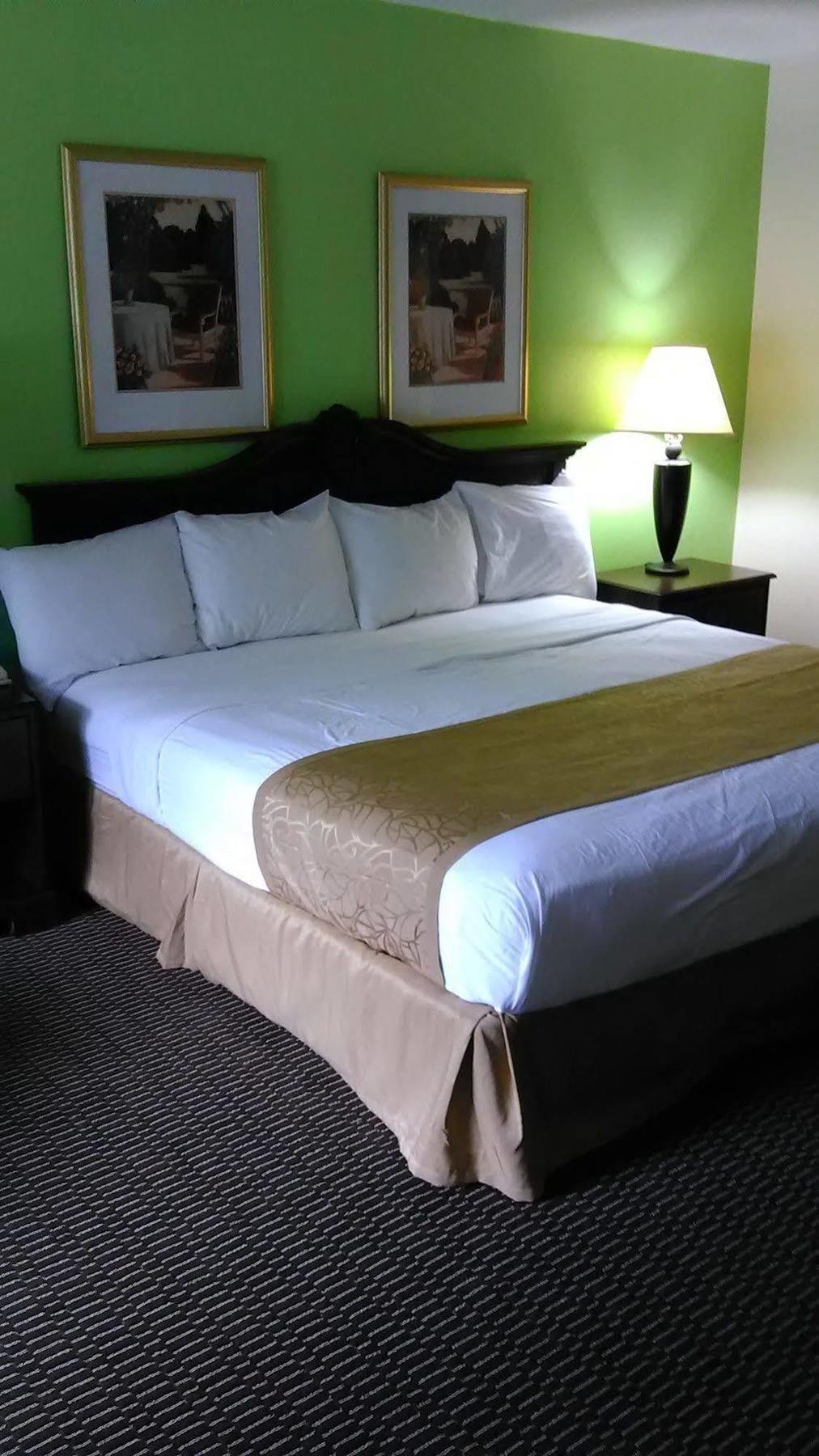 Hotel Clarion Inn&suites