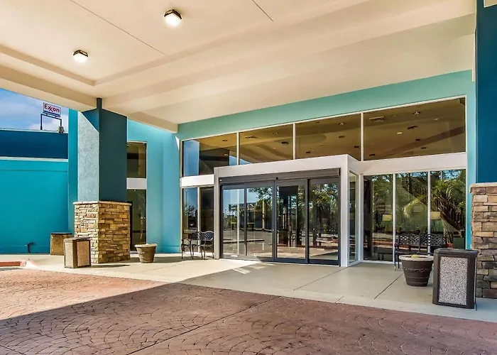Ramada by Wyndham Florence Center
